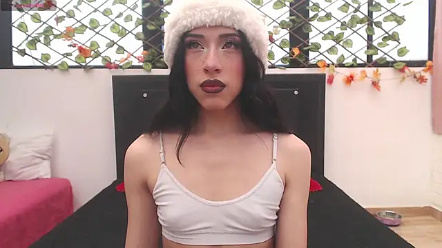 Snapshot of madison__rey chatting on March 2025 02:01:02 PM madison  rey online show from March 2025 02:01:02 PM