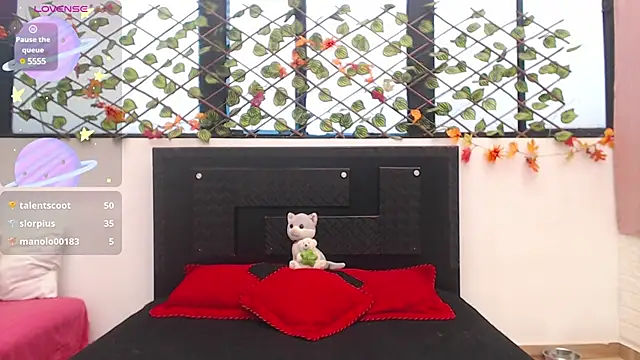 Snapshot of madison__rey chatting on March 2025 05:07:02 PM madison  rey online show from March 2025 05:07:02 PM