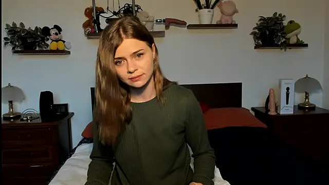 HaleyReedme online show from February 2026 07:57:02 AM