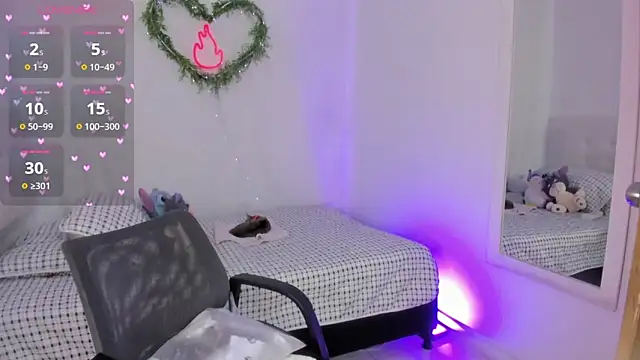 Brithanycullen online show from April 2026 06:08:02 PM