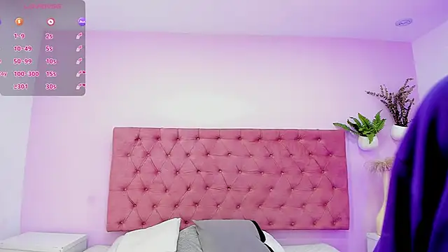 karol white  online show from March 2025 04:09:01 AM