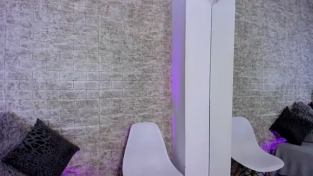 sophie-carter online show from March 2026 12:53:01 PM