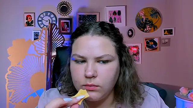 FlorenceAnderson online show from September 2025 09:12:01 AM