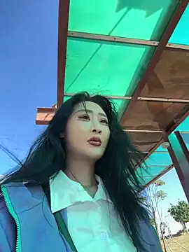 linger-23 online show from November 2025 05:51:02 AM