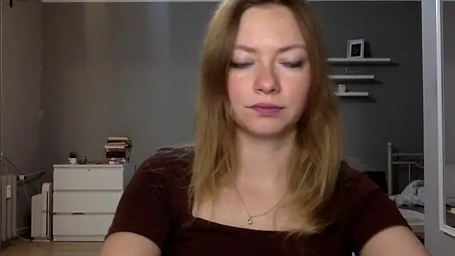 MillieShow online show from November 2025 09:48:02 PM