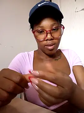 Hotytoty26 online show from November 2025 01:54:02 PM