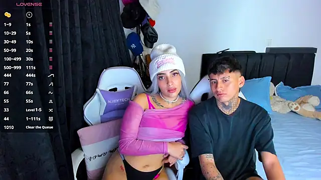 Snapshot of Alex_Sabrina chatting on March 2025 03:33:02 AM Alex Sabrina online show from March 2025 03:33:02 AM