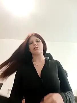 MeCherryy online show from October 2025 02:18:02 PM