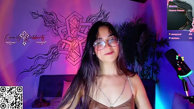 Snapshot of Emmi_Roberts chatting on May 2026 11:56:01 PM Emmi Roberts online show from May 2026 11:56:01 PM