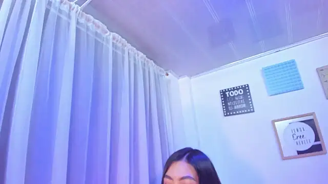 Snapshot of Pretty_Johnson_ chatting on February 2026 12:02:02 PM Pretty Johnson online show from February 2026 12:02:02 PM