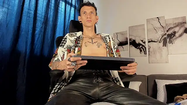 Snapshot of Giotrashy chatting on July 2026 08:00:01 PM Giotrashy online show from July 2026 08:00:01 PM