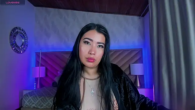 Snapshot of alice_kingsley_ chatting on May 2026 08:26:02 PM alice kingsley online show from May 2026 08:26:02 PM