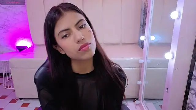 Snapshot of _Kitty_v chatting on March 2026 01:06:02 PM Kitty v online show from March 2026 01:06:02 PM