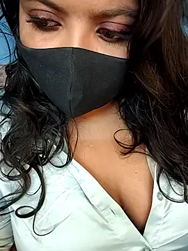 Tamil hot whiskey girl online show from March 2025 05:38:02 PM