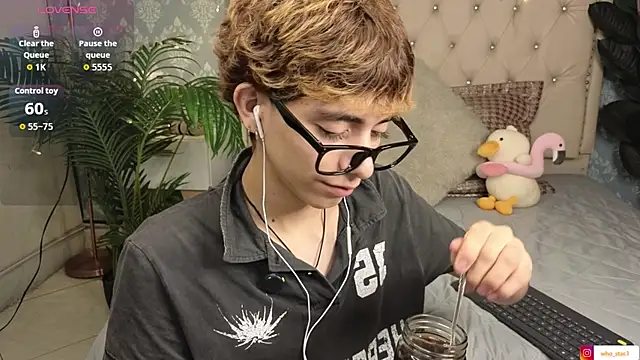 Snapshot of Matty_Sparkk chatting on February 2026 01:32:02 PM Matty Sparkk online show from February 2026 01:32:02 PM