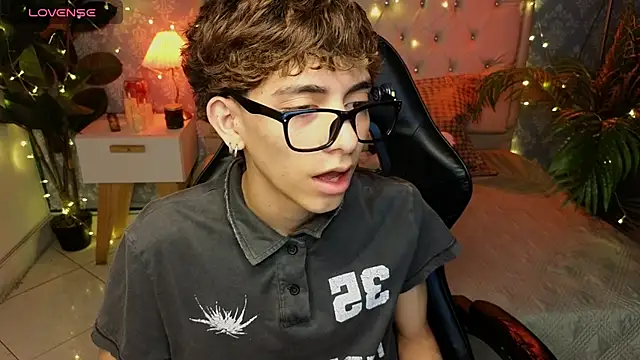 Matty Sparkk online show from March 2026 01:15:02 PM