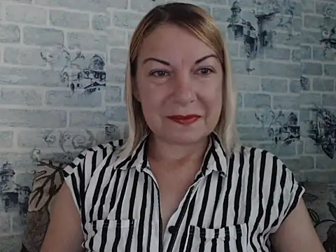 Lillia Ray online show from September 2025 05:29:01 AM