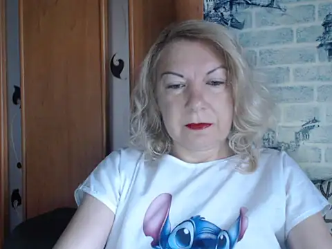 Snapshot of Lillia_Ray chatting on May 2026 06:21:02 AM Lillia Ray online show from May 2026 06:21:02 AM