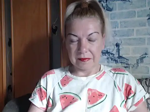Snapshot of Lillia_Ray chatting on May 2026 09:39:01 AM Lillia Ray online show from May 2026 09:39:01 AM