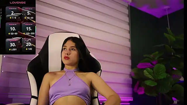 Danaa Rouse online show from November 2025 09:37:02 PM