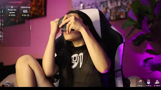 Danaa Rouse online show from January 2026 08:43:02 PM