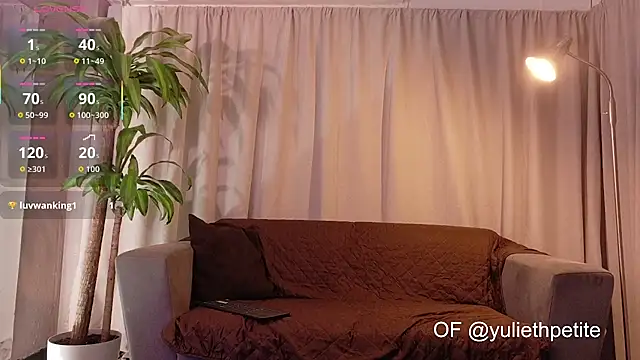 YuliethPetite online show from November 2025 11:38:02 AM