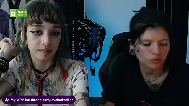 Snapshot of lovelockedlips chatting on May 2026 04:07:02 AM lovelockedlips online show from May 2026 04:07:02 AM