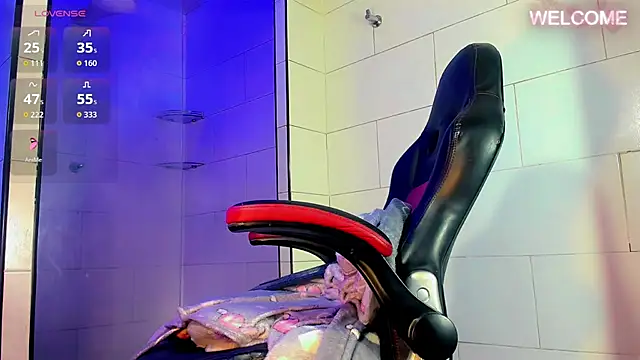 Dayana Dias online show from October 2025 11:00:01 AM