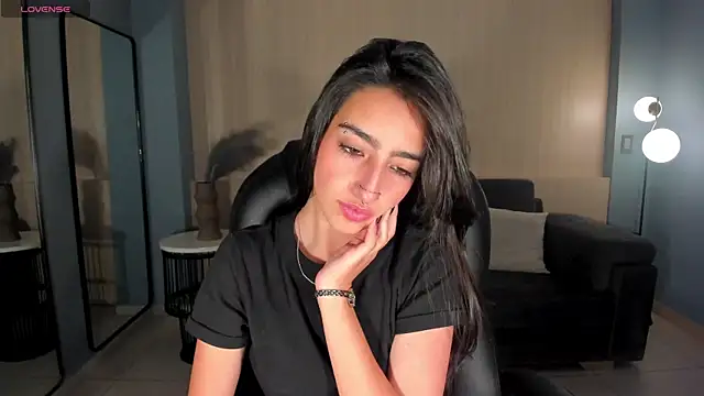 LarisaSmirnov online show from September 2025 04:25:01 AM