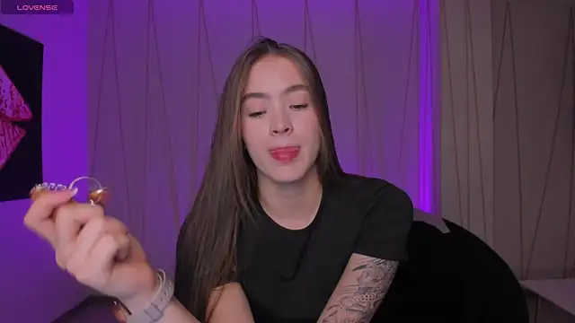 MaiaCollins online show from March 2026 06:25:02 PM