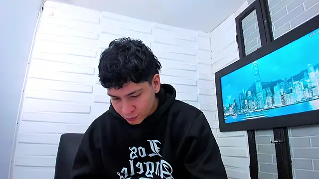 Jhojan twink online show from November 2025 01:12:02 PM