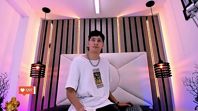 Jhojan twink online show from November 2025 01:11:01 PM