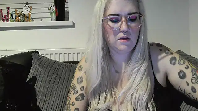 Sizzling Indie36 online show from October 2025 08:11:02 PM