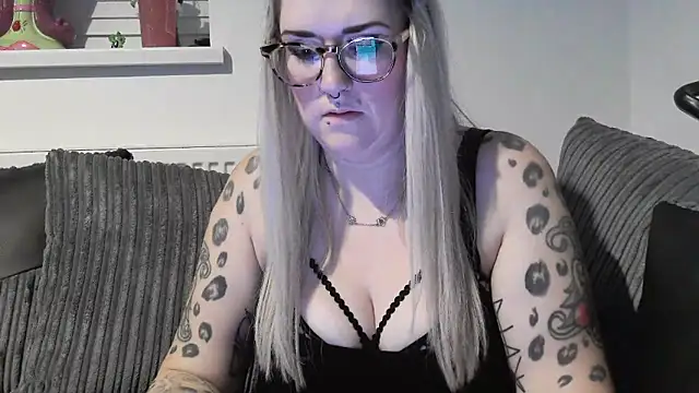 Sizzling Indie36 online show from November 2025 08:49:01 PM