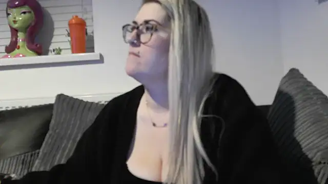 Sizzling Indie36 online show from November 2025 06:06:02 PM