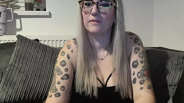 Sizzling Indie36 online show from December 2025 06:59:02 PM