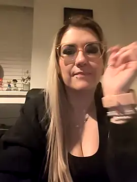 Sizzling Indie36 online show from March 2026 11:44:01 PM