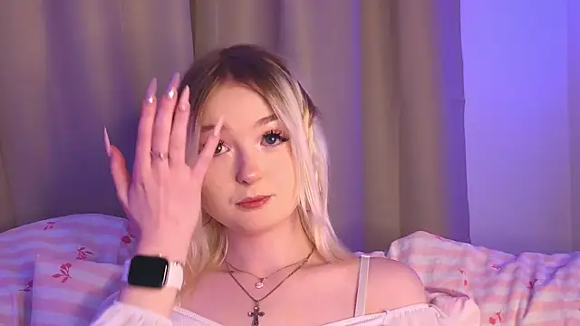 Snapshot of minigirl chatting on February 2026 04:24:02 PM minigirl online show from February 2026 04:24:02 PM