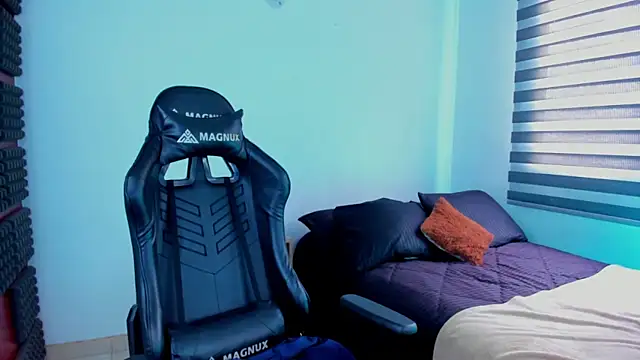 hannarusso online show from March 2026 08:48:01 PM