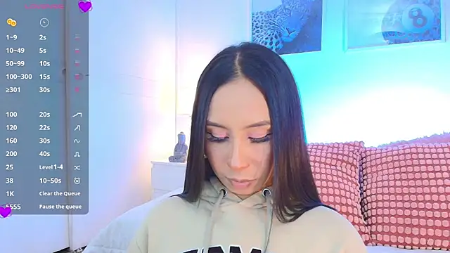 Valen ross  online show from March 2026 10:05:01 PM