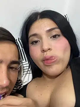 pareja curiosa19 online show from December 2025 03:58:02 AM