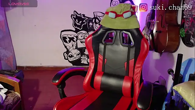 Snapshot of Sukychan_ chatting on September 2025 11:43:01 AM Sukychan online show from September 2025 11:43:01 AM