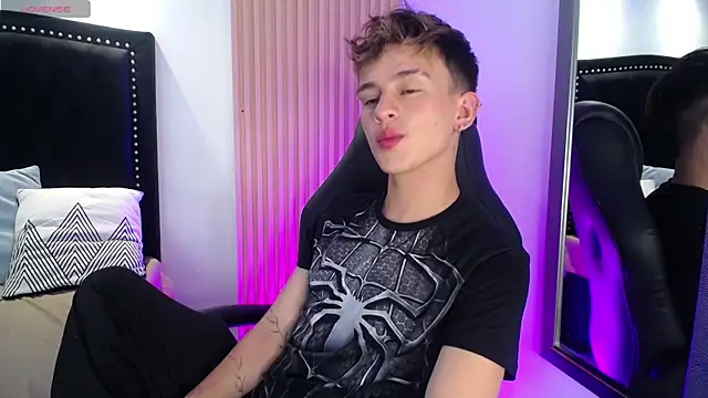 LiamWildx20 online show from April 2026 04:30:02 AM