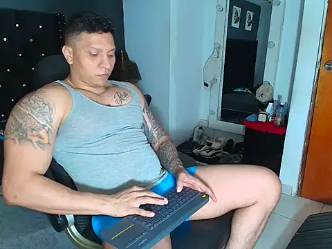 ethan dalton  online show from October 2025 03:29:01 AM