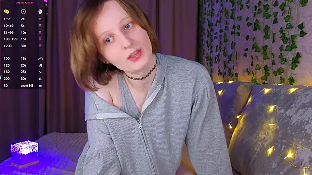 Snapshot of c0ralynx chatting on May 2026 10:07:01 PM c0ralynx online show from May 2026 10:07:01 PM