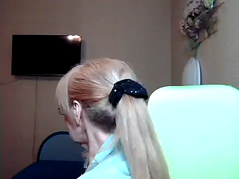 Margo Sweety online show from March 2025 04:45:01 PM