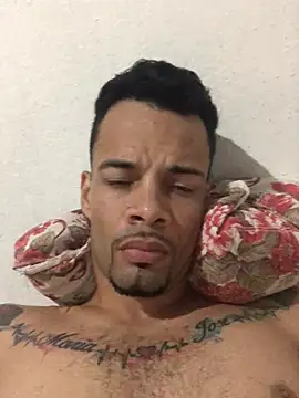 HenriquePhn online show from June 2026 12:46:02 AM