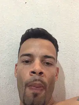HenriquePhn online show from June 2026 07:38:02 PM