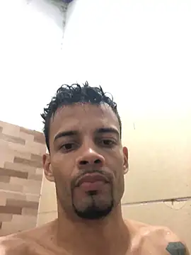 HenriquePhn online show from June 2026 09:41:01 PM