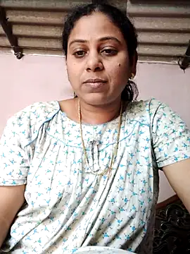 Snapshot of JENNIFERtamil chatting on March 2026 07:52:02 AM JENNIFERtamil online show from March 2026 07:52:02 AM